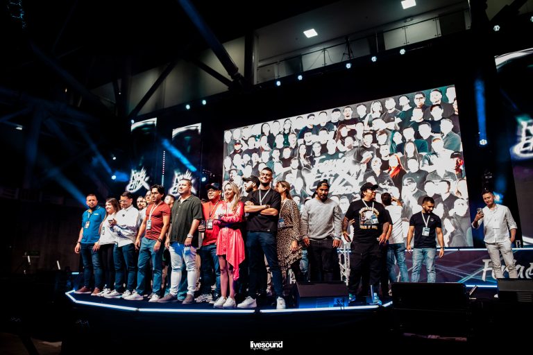 Más de 200 estrategas, empresarios y expertos se toman Medellín para hablar de los negocios que están moviendo internet