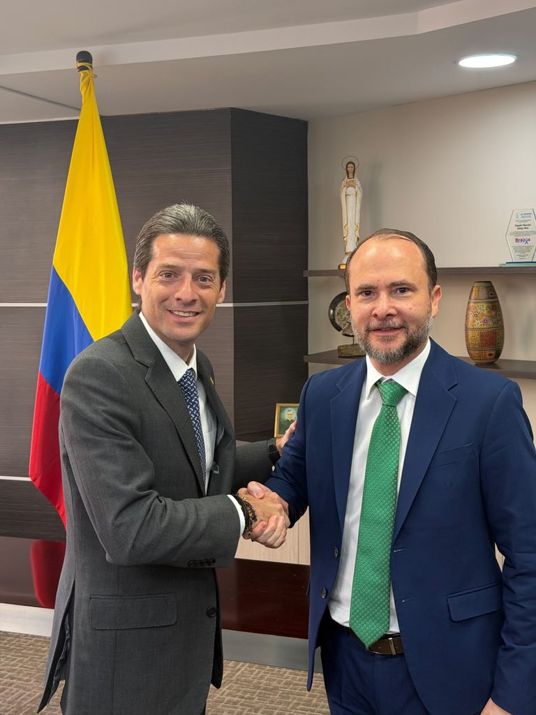Manuel Fernández Ariza asume la presidencia de Bancóldex para impulsar el crecimiento empresarial en Colombia
